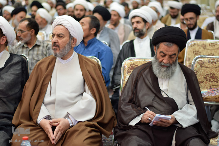 مجمع بزرگ روحانیون و مبلغان اصفهان
