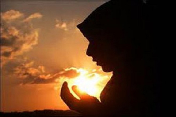 حجاب و پوشش زن خانه وی محسوب می&zwnj;شود
