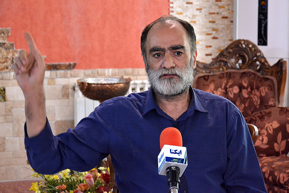 اداره یک هیئت مذهبی از اداره کردن وزارتخانه سخت‎تر است/ تامین جهیزیه نیازمندان به شیوه بچه هیئتی‎ها/ قابلیت‌های نهفته مجالس عزاداری