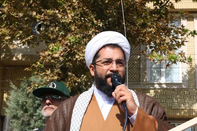 دفاع همچنان باقی است/ از سنگر مقاومت به مقابله با جنگ تحمیلی دشمنان برویم