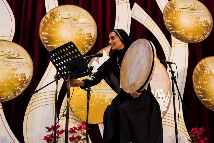 گزارش تصویری مراسم اختتامیه هشتمین جشنواره &laquo;دف نوای رحمت&raquo; در کردستان