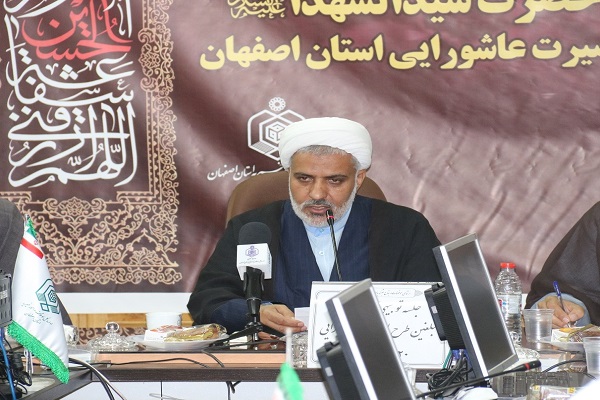 شور و شعور حسینی در بصیرت عاشورایی ترویج شود