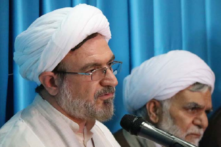 انقلاب اسلامی دنباله نهضت کربلاست