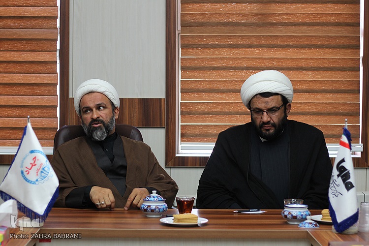 واکاوی و آسیب‌شناسی عزاداری امام حسین(ع)/از تبیین نقش تربیتی برای جوانان تا نگاه کاسب‌کارانه به مداحی