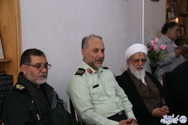 دیدار مسئولان خراسان&zwnj;جنوبی با خانواده شهیدین قاسمی