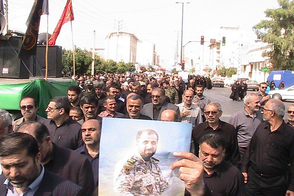گزارش تصویری تشییع پیکر مطهر شهید حبیب&zwnj;اله&zwnj;پور در بابلسر &lrm;