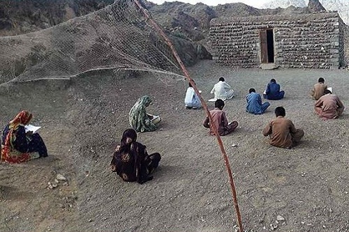 ۱۷ دانش&zwnj;آموز یک کلاس در سراوان حائز رتبه&zwnj;های برتر کنکور شدند