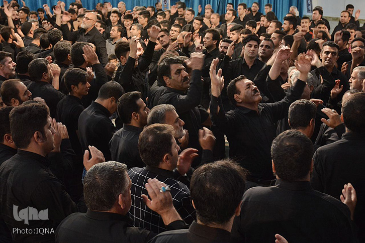 گزارش تصویری عزاداری محرم هیئت رزمندگان اسلام خرمآباد گزارش تصویری عزاداری محرم هیئت رزمندگان اسلام خرمآباد