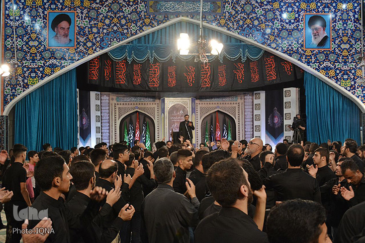 گزارش تصویری عزاداری محرم هیئت رزمندگان اسلام خرمآباد گزارش تصویری عزاداری محرم هیئت رزمندگان اسلام خرمآباد
