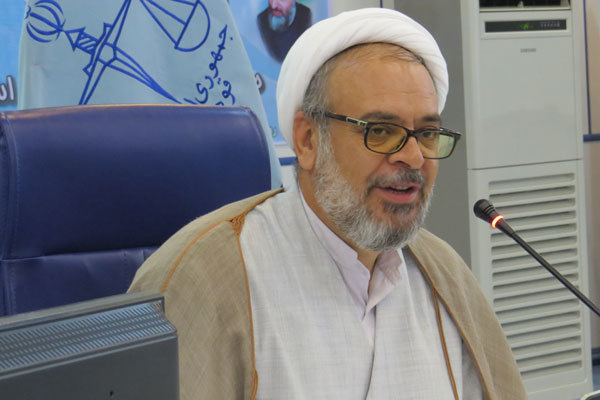 مجازات محتکران باید سخت و بازدارنده باشد