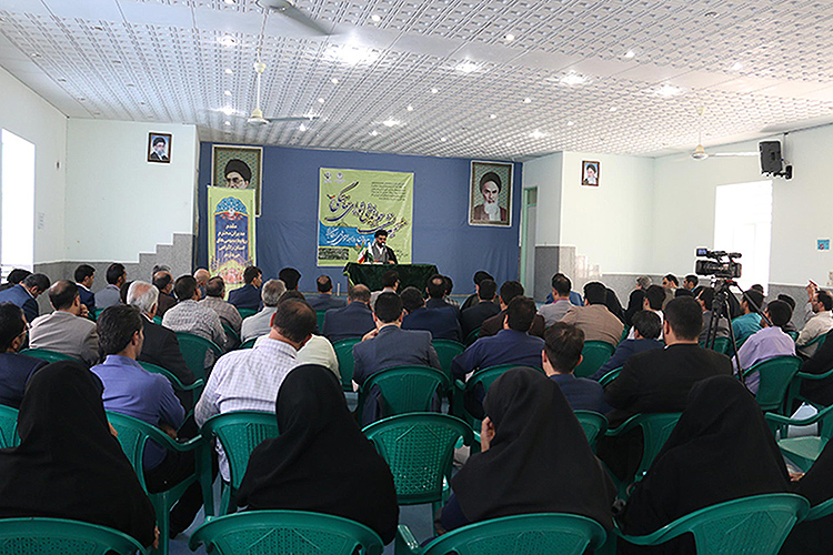 بصیرت عاشورایی نیاز امروز جامعه در جهت تشخص نفاق و توطئه دشمنان است