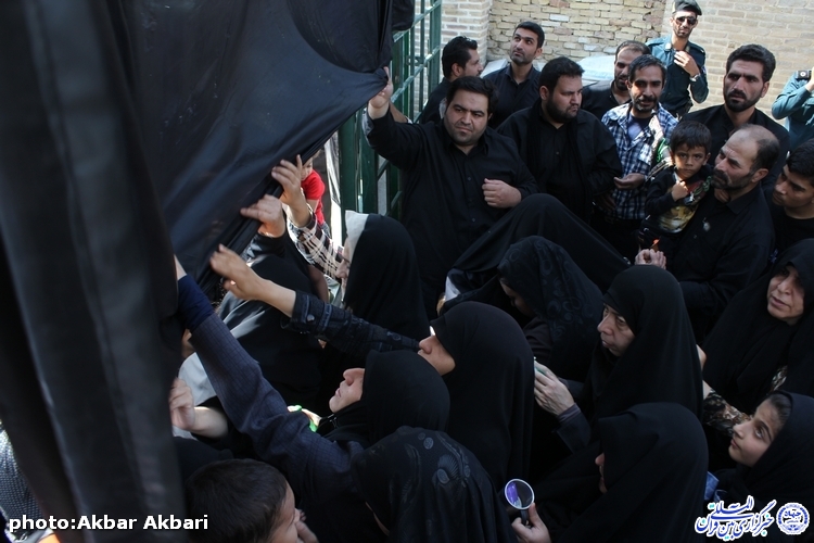 گزارش تصویری/استقبال مردم چهارمحال و بختیاری از خادمین حسینی