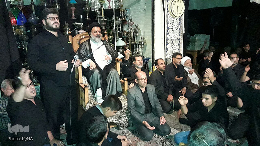 گزارش تصویری عزاداری محرم در مسجد سیدبحرالعلوم بروجرد
