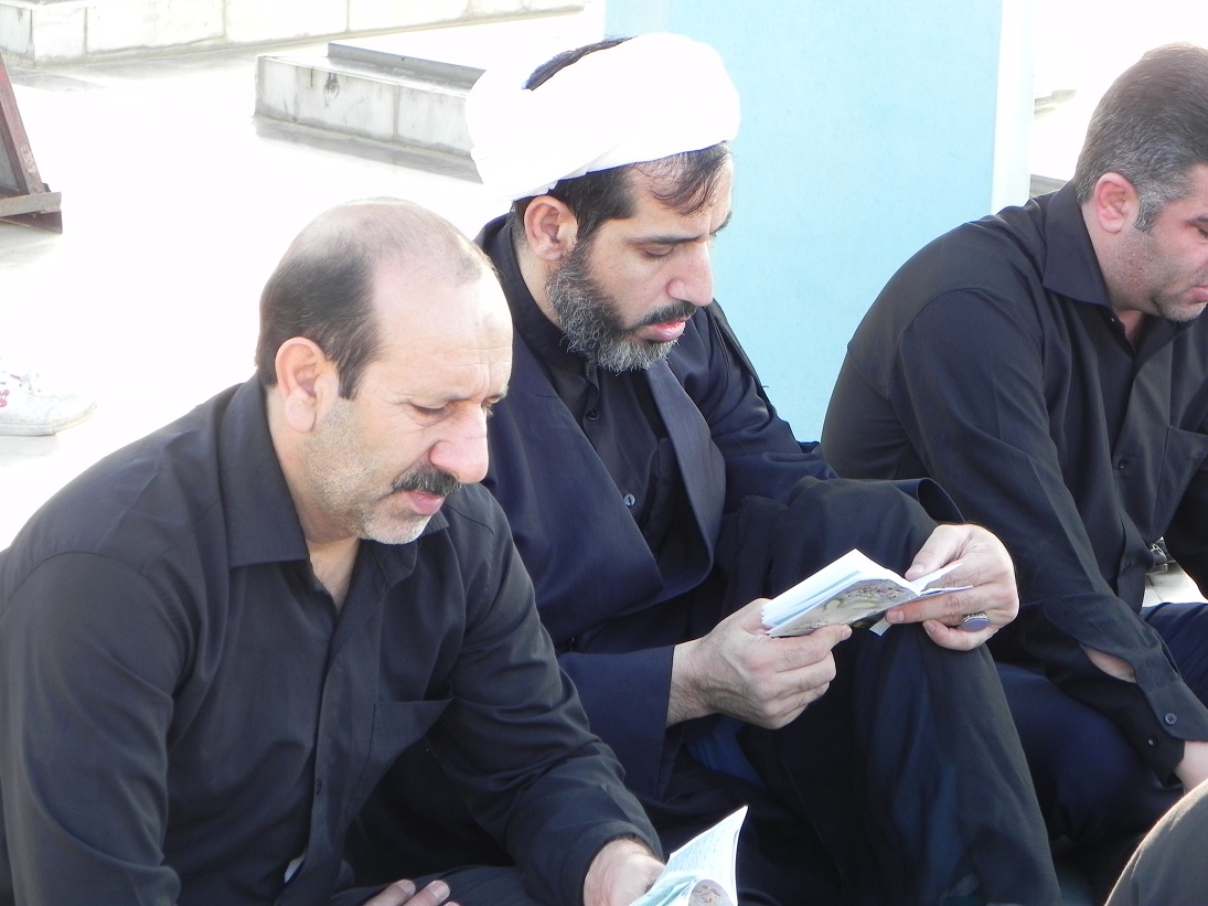 گزارش تصویری  آیین معنوی زیارت عاشورا در دانشگاه لرستان