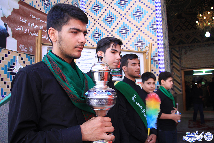 طنین لبیک یا حسین