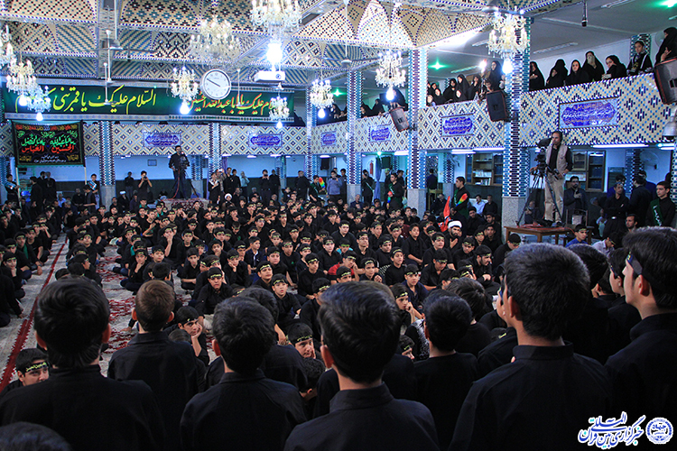 طنین لبیک یا حسین