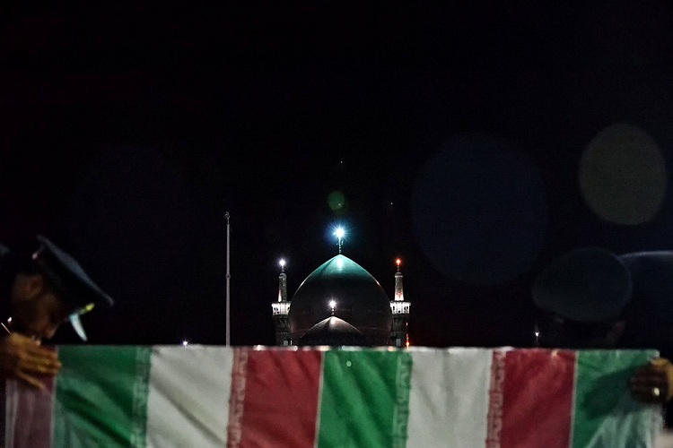 پیکر 11 شهید گمنام دفاع مقدس و مدافع حرم در بارگاه رضوی تشییع می&lrm;شود