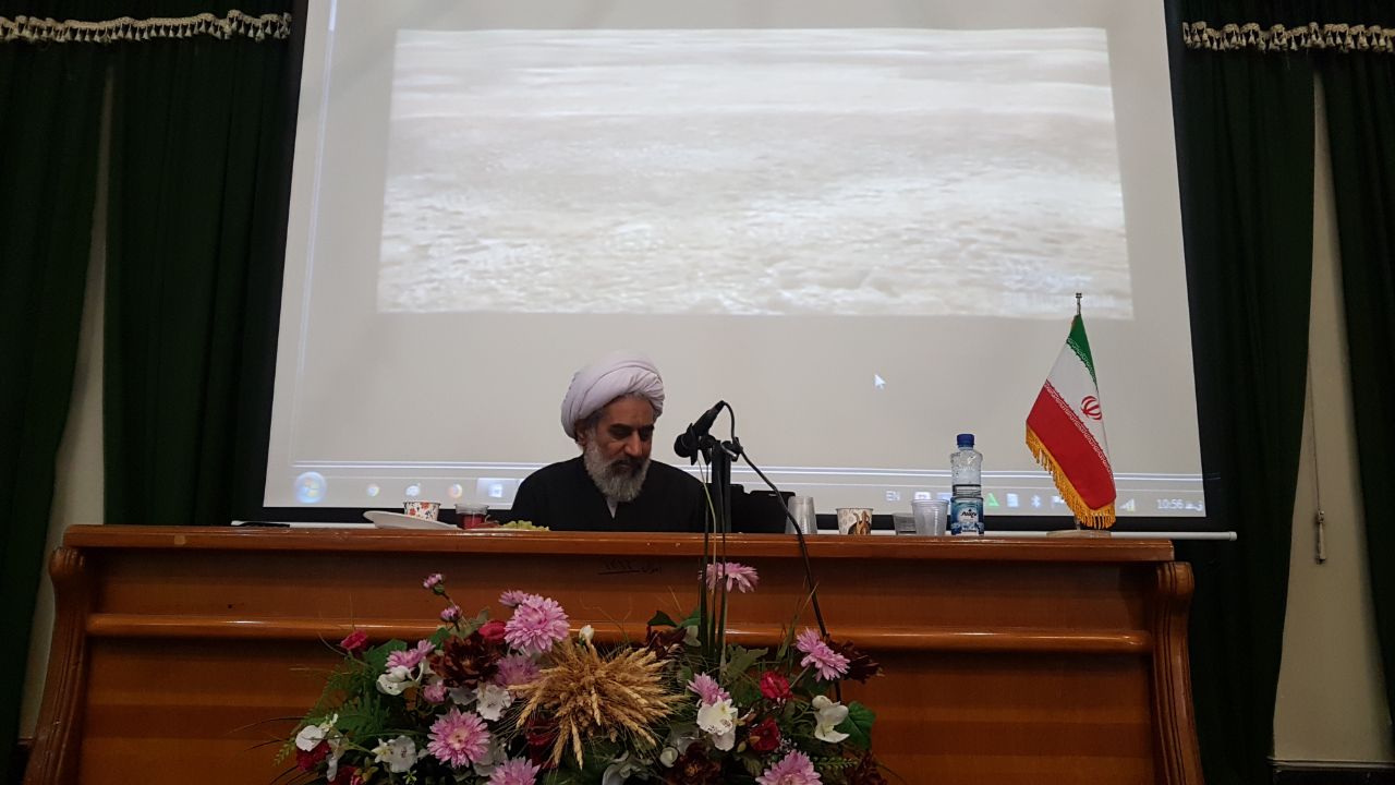 کارگاه بصیرت&zwnj;افزایی &laquo;تکالیف منتظران در قبال موعودِ موجود&raquo; در خرم&zwnj;آباد + عکس