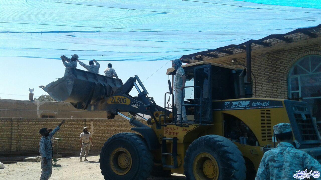 نصب بزرگترین چادر عاشورا در منطقه مرزی صالح آباد تربت جام