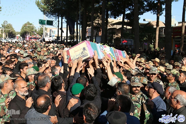 تشییع پیکر شهید &laquo;لکزایی&raquo; پس از 33 سال