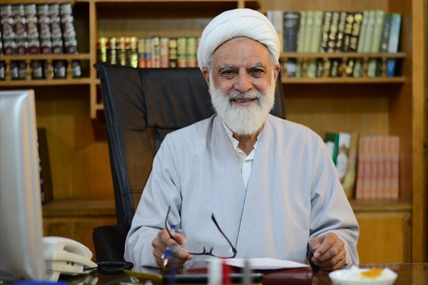 آیت الله مقدس