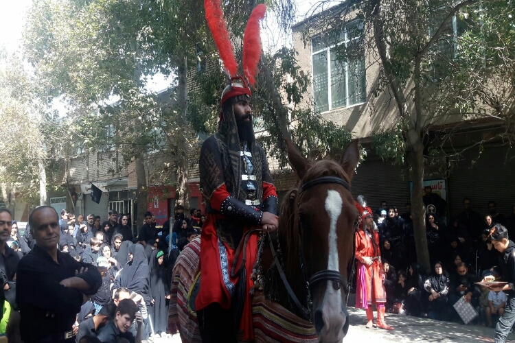 تعزیه؛ هنری با قدمت 150 ساله در مریانج / از بازی در نقش شمر پشیمان نیستم