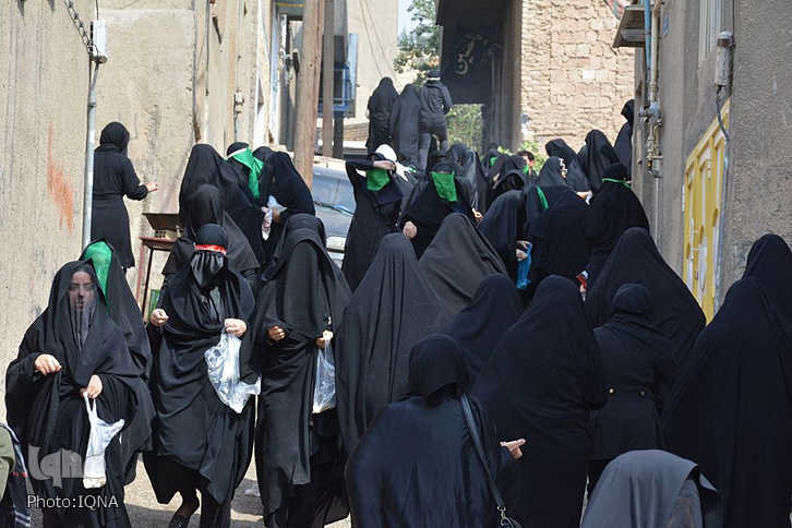 گزارش تصویری آیین &laquo;چهل منبر&raquo; در خرم&zwnj;آباد