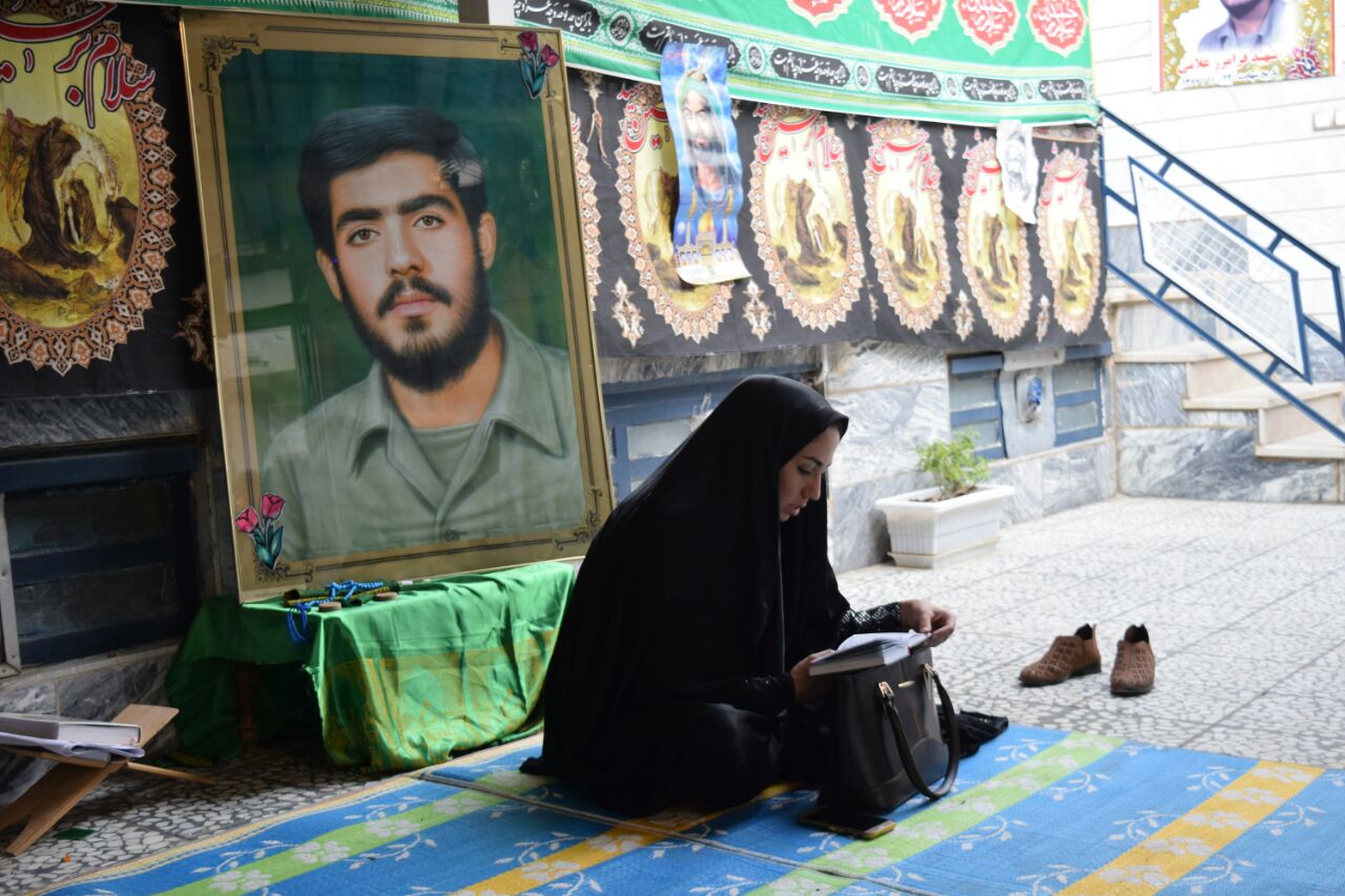گزارش تصویری آیین عزاداری بانوان خرمآبادی گزارش تصویری آیین عزاداری بانوان خرمآبادی