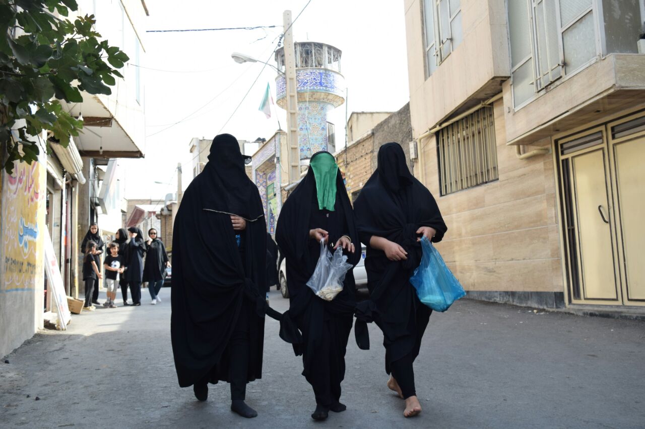 گزارش تصویری آیین عزاداری بانوان خرمآبادی گزارش تصویری آیین عزاداری بانوان خرمآبادی