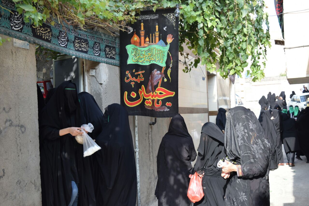 گزارش تصویری آیین عزاداری بانوان خرمآبادی گزارش تصویری آیین عزاداری بانوان خرمآبادی