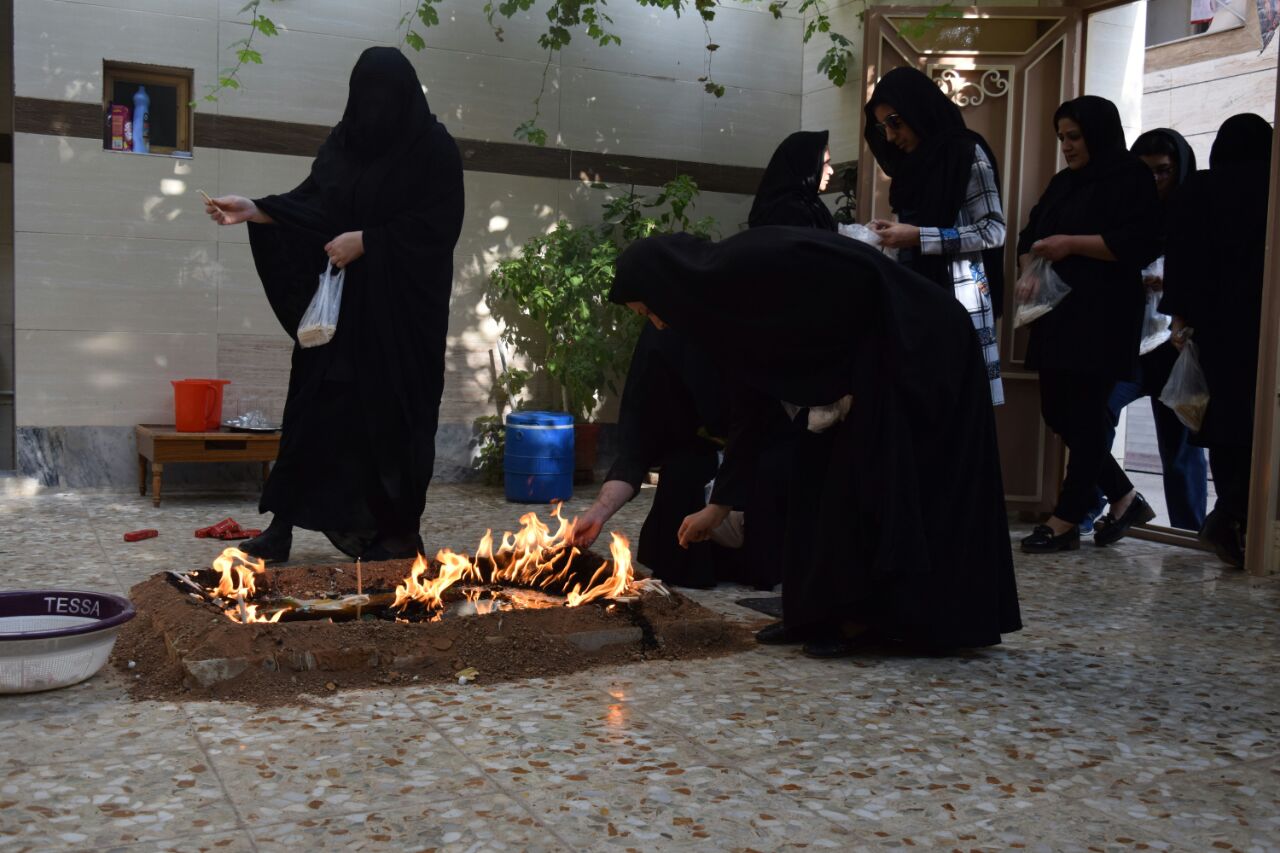 گزارش تصویری آیین عزاداری بانوان خرمآبادی گزارش تصویری آیین عزاداری بانوان خرمآبادی