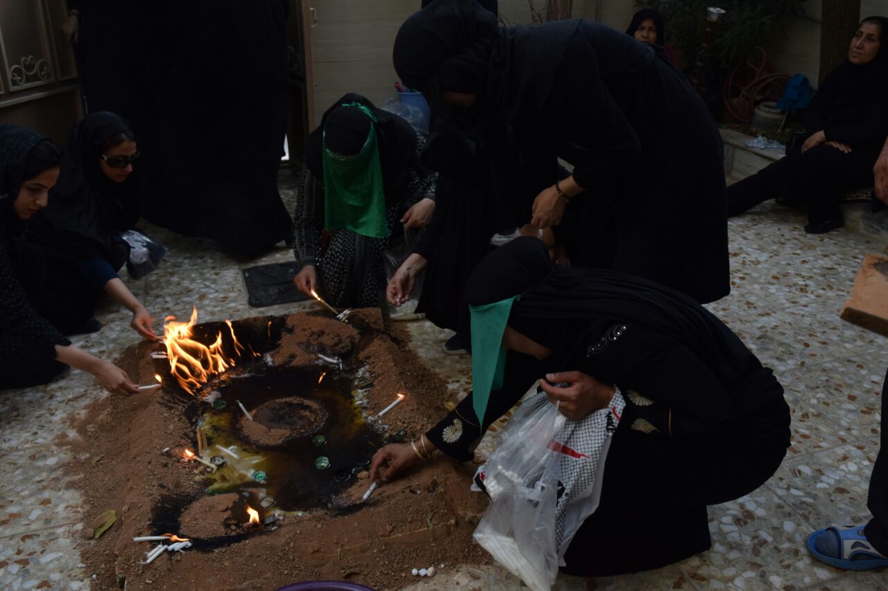 گزارش تصویری آیین عزاداری بانوان خرمآبادی گزارش تصویری آیین عزاداری بانوان خرمآبادی