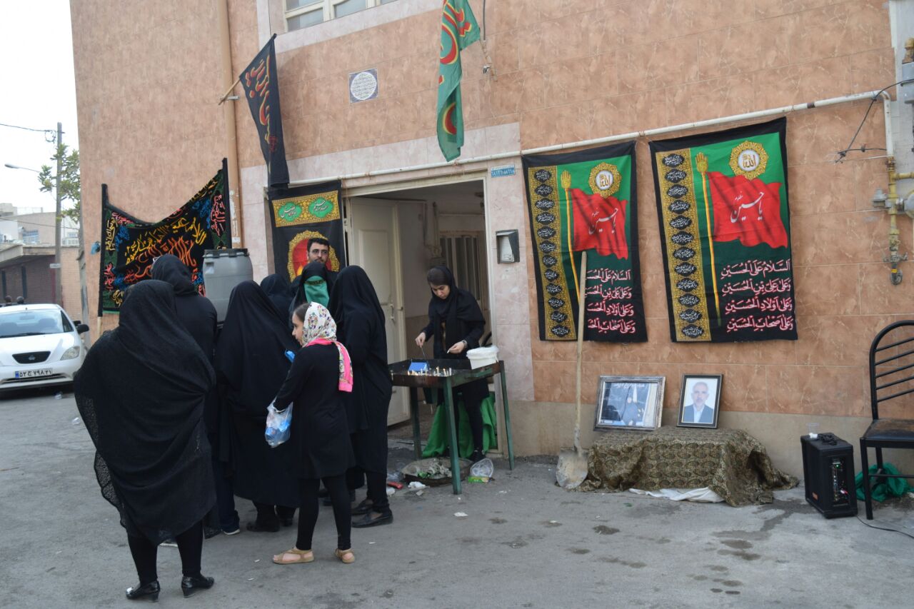 گزارش تصویری آیین عزاداری بانوان خرمآبادی گزارش تصویری آیین عزاداری بانوان خرمآبادی