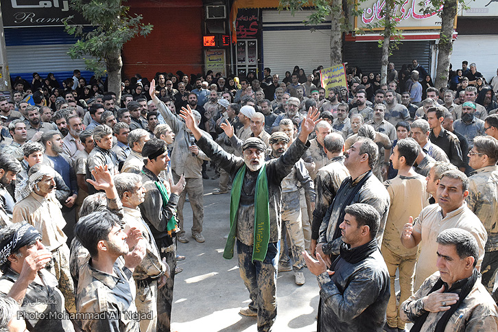 گزارش تصویری عزاداری عاشورا در لرستان گزارش تصویری عزاداری عاشورا در لرستان
