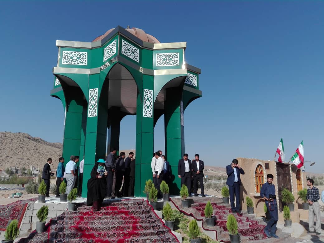 تجدید میثاق مدیران فارس با شهدا در مطلع هفته دولت/ المان شهدای گمنام صدرا رونمایی شد