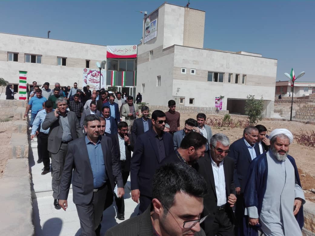 تجدید میثاق مدیران فارس با شهدا در مطلع هفته دولت/ المان شهدای گمنام صدرا رونمایی شد