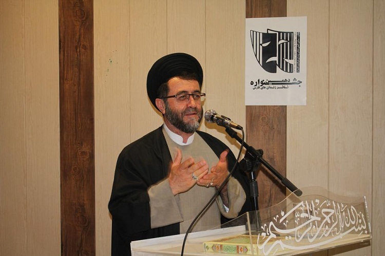 عدل باید احسان و اخلاق حسنه را به همراه داشته باشد