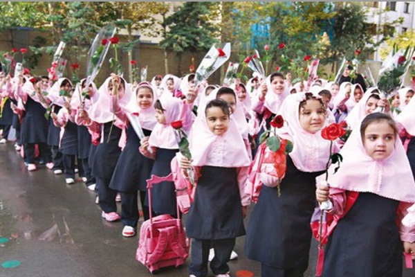 برگزاری &laquo;جشن شکوفه&zwnj;ها&raquo; برای 32 هزار دانش&zwnj;آموز کلاس اول ابتدایی لرستان