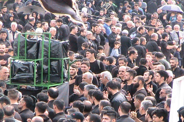 گزارش تصویری از عاشورای حسینی در بابلسر گزارش تصویری از عاشورای حسینی در بابلسر