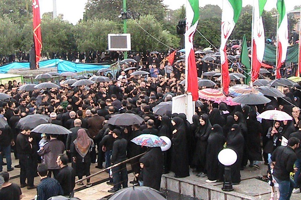 گزارش تصویری از عاشورای حسینی در بابلسر گزارش تصویری از عاشورای حسینی در بابلسر