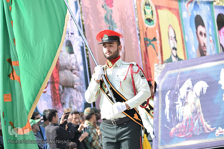 گزارش تصویری رژه نیروهای مسلح لرستان