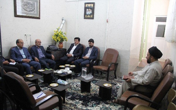 زارچ نیازمند مصلای بزرگ برای اجتماعات مردمی است