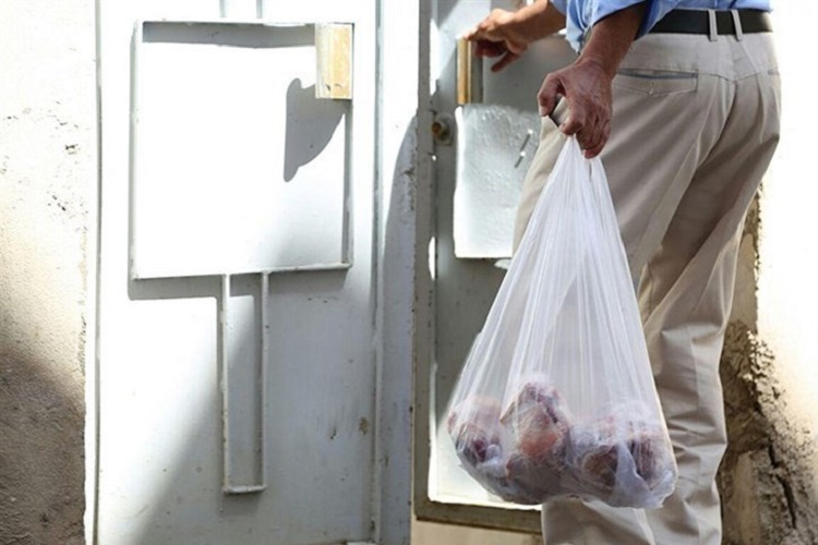 توزیع گوشت 1200 گوسفند قربانی بین نیازمندان البرزی