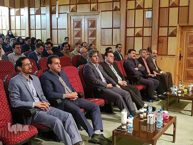 گزارش تصویری نشست خادمی با کارکنان استانداری لرستان