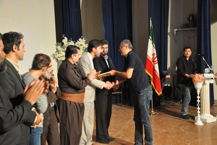 برگزیدگان ۲۹ مین جشنواره تئاتر استانی کردستان معرفی شدند برگزیدگان ۲۹ مین جشنواره تئاتر استانی کردستان معرفی شدند