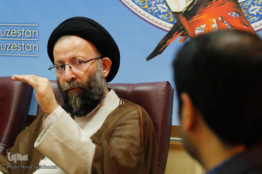 نقش انکارناپذیر انقلاب اسلامی در برداشت ملموس از مفهوم «امامت» نقش انکارناپذیر انقلاب اسلامی در برداشت ملموس از مفهوم «امامت»