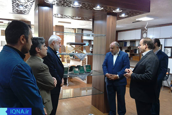 کتاب «۴۰ حدیث» رونمایی شد