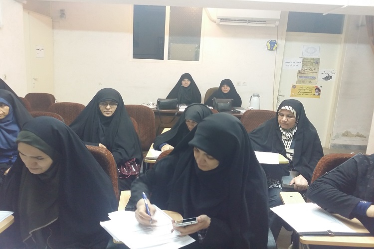 آغاز دوره تربیت معلم حفظ قرآن کریم در کرمانشاه