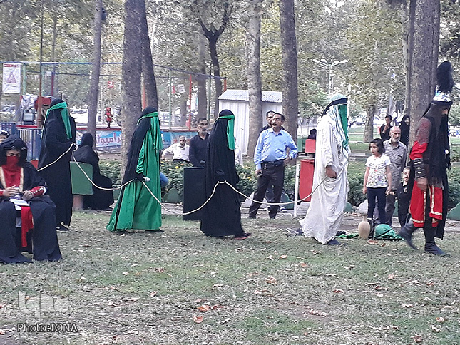 اجرای تعزیه بازخوانی خطبه حضرت زینب(س) در خرم&zwnj;آباد + عکس