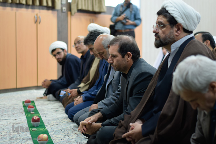 یین افتتاحیه ی نماز جماعت مدارس آموزش و پرورش استان اصفهان